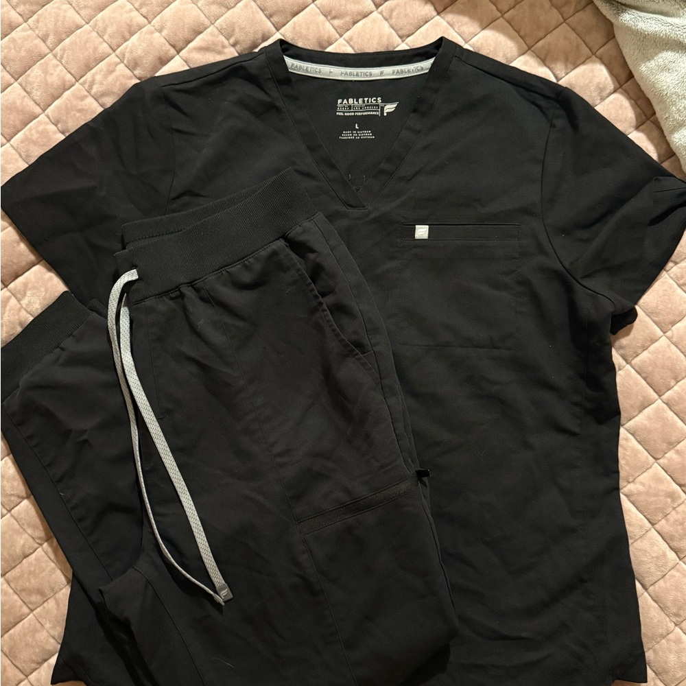 Fabletics Black Scrub Set Large/Large Petite